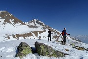 36 In cresta verso la cima del Monte Avaro